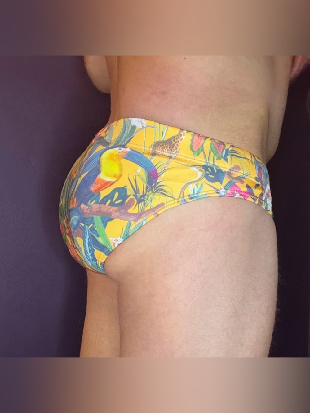 Tropical Toucan swim Briefs size M - Yellow Tropical Print